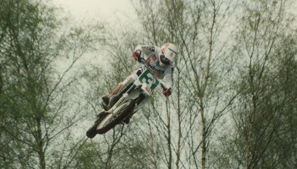 Hollanti Mill 1991 GP-250 John Van Den Berg oli aina nopea hiekalla